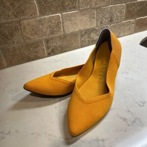 Rothy's Mustard Yellow Pointed Flats size women 11